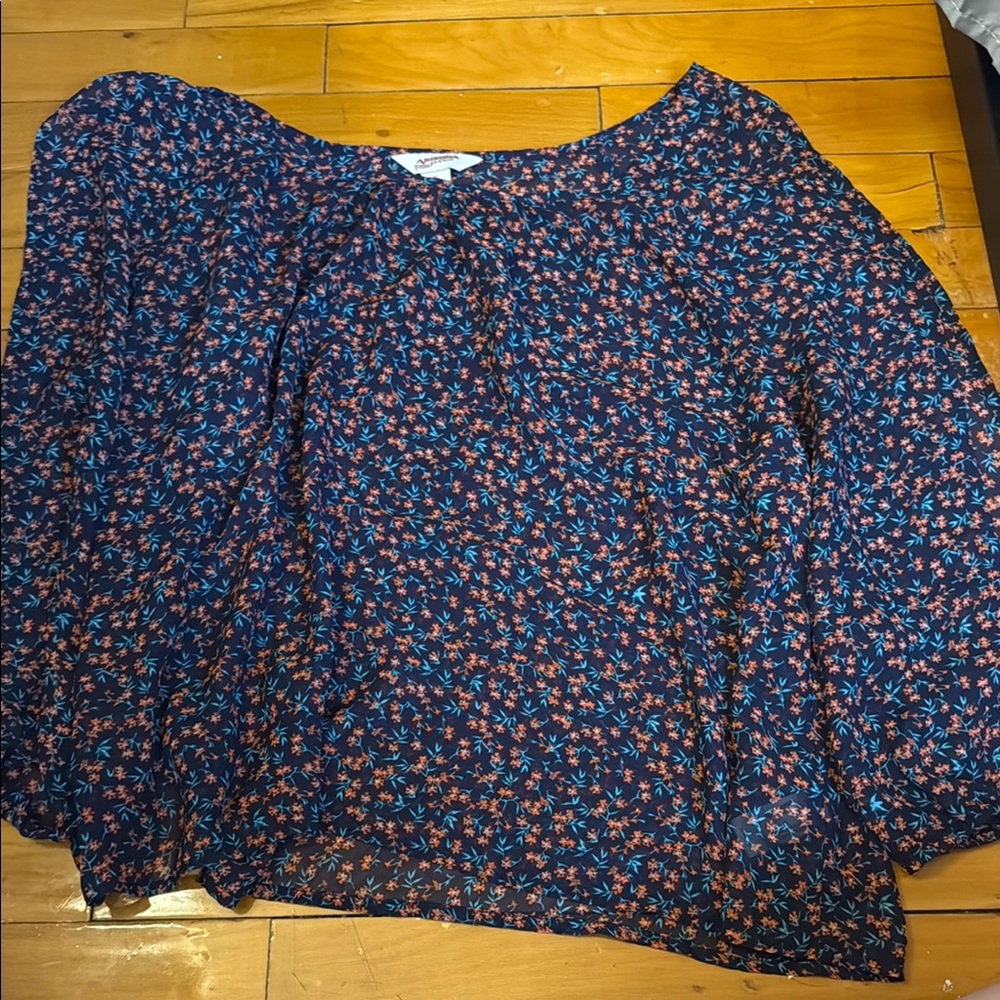 Arizona Jean Company Blue Ruffled 3/4 Sleeve Blouse